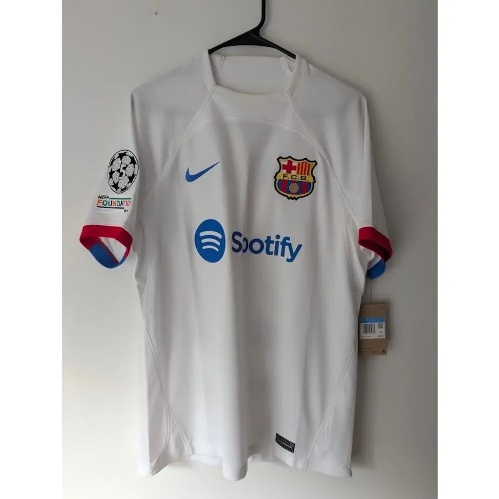 Barcelona Lamine Yamal Away Jersey Medium NWT UCL